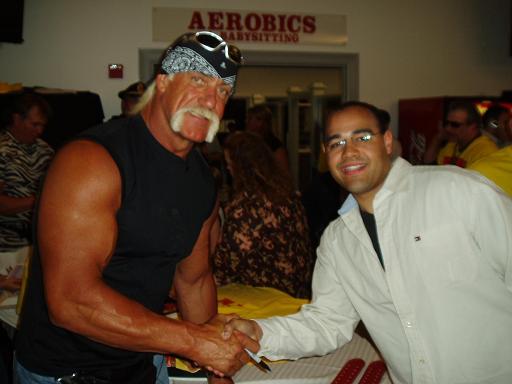 Brenden Moore and Hulk Hogan share a moment!